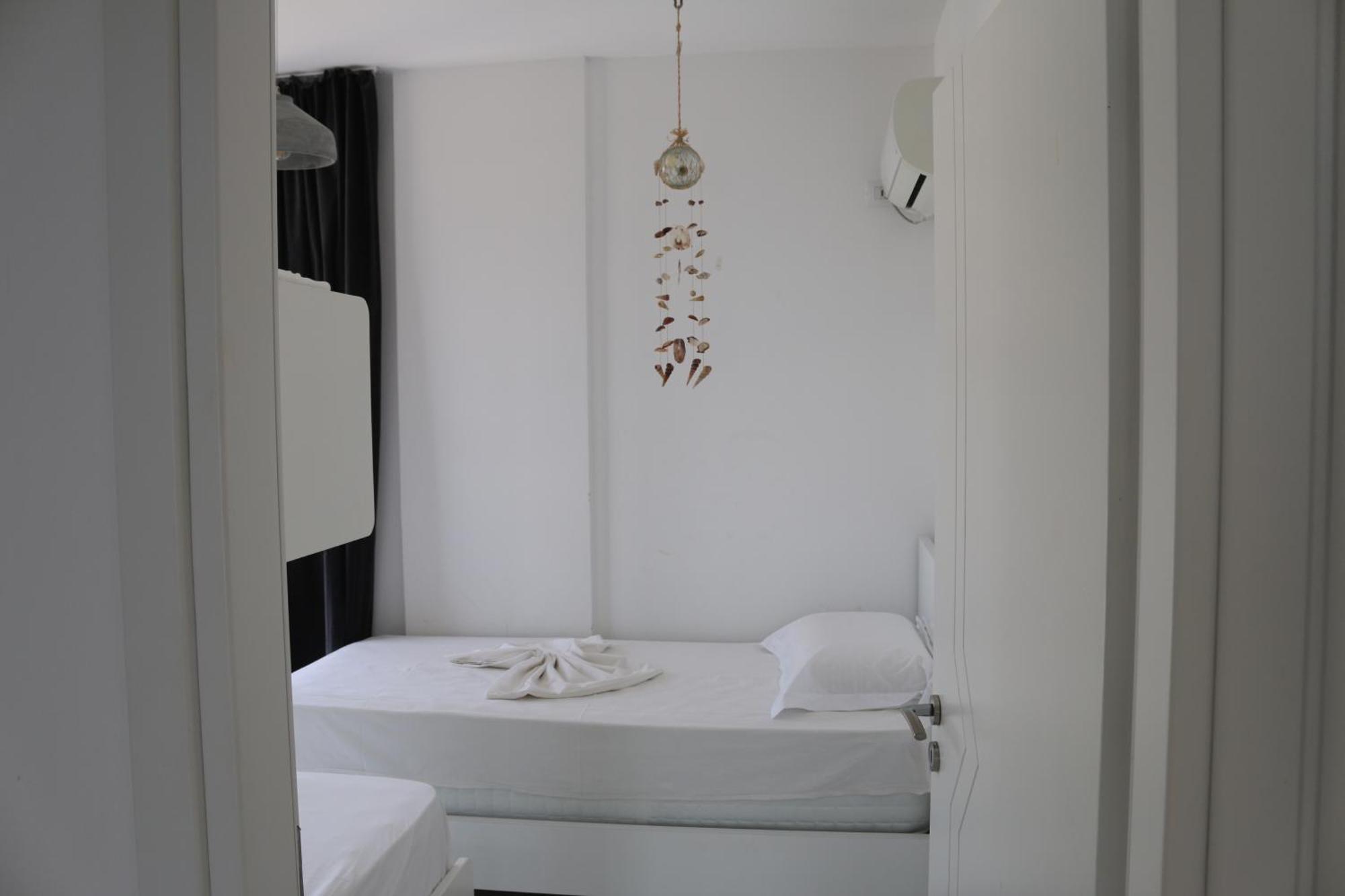 Appartamento Infinity Sea View Penthouse Sarandë Esterno foto